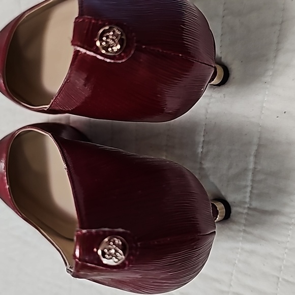 NWT J Renee Pumps, 9 - Picture 5 of 6